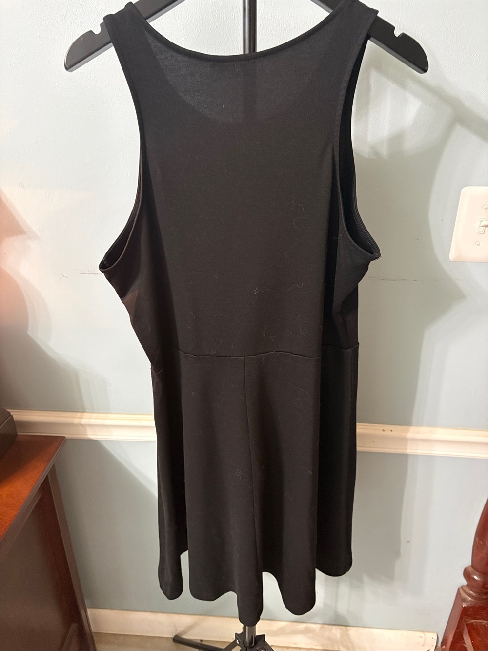 H&M Black Sleeveless Dress with Scoop Neck - Picture 3 of 3